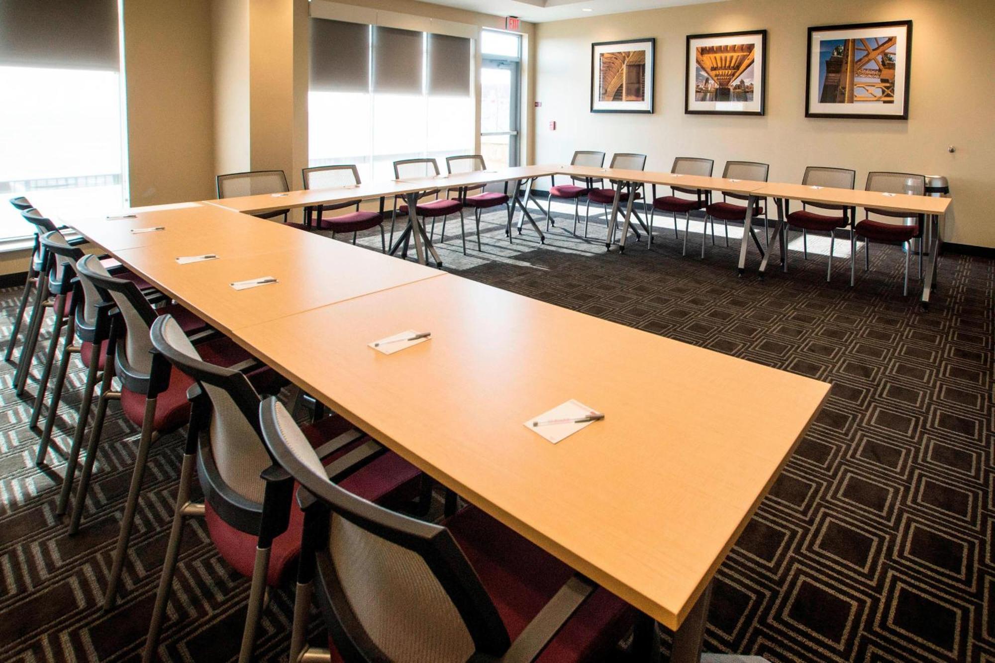 Towneplace Suites By Marriott Pittsburgh Cranberry Township Exterior photo